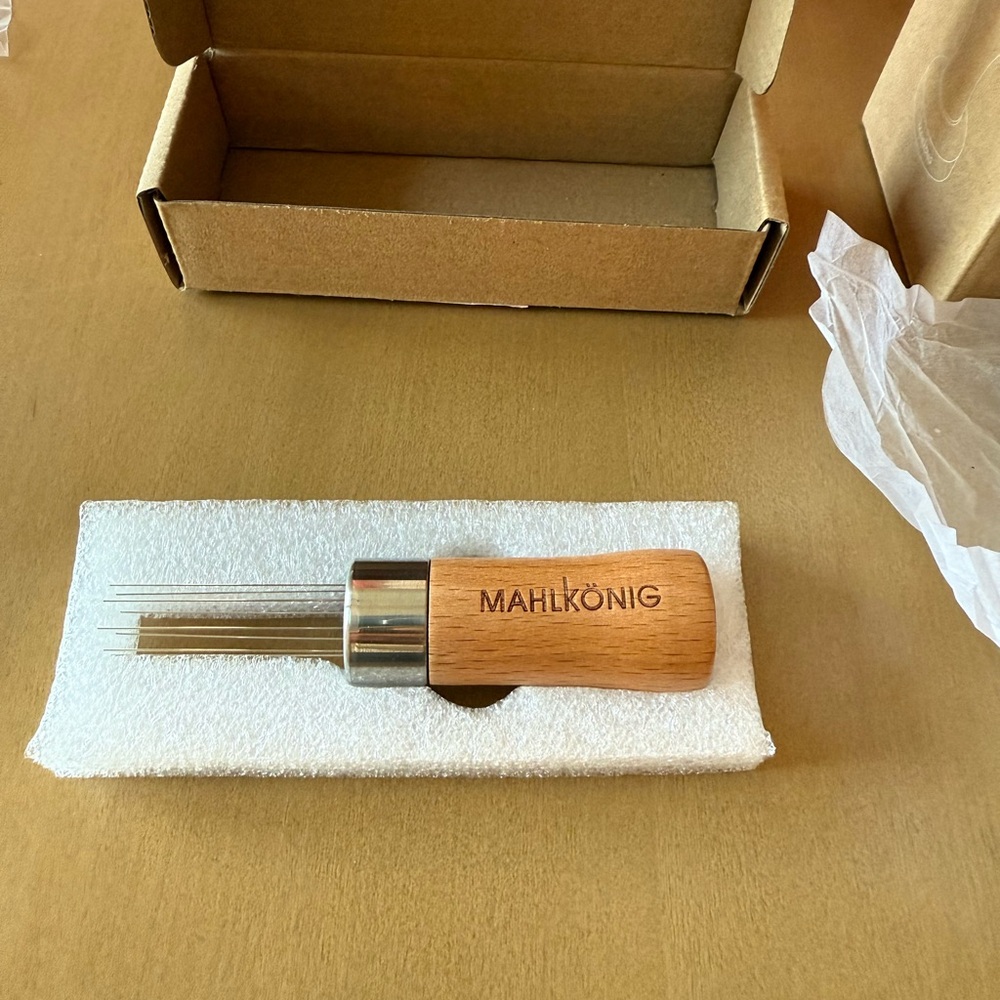Mahlkönig tamper and distribution tool beech